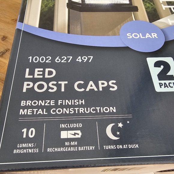 NEW HAMPTON BAY 2 Pack of Bronze Solar LED Post Caps - Picture 3 of 3